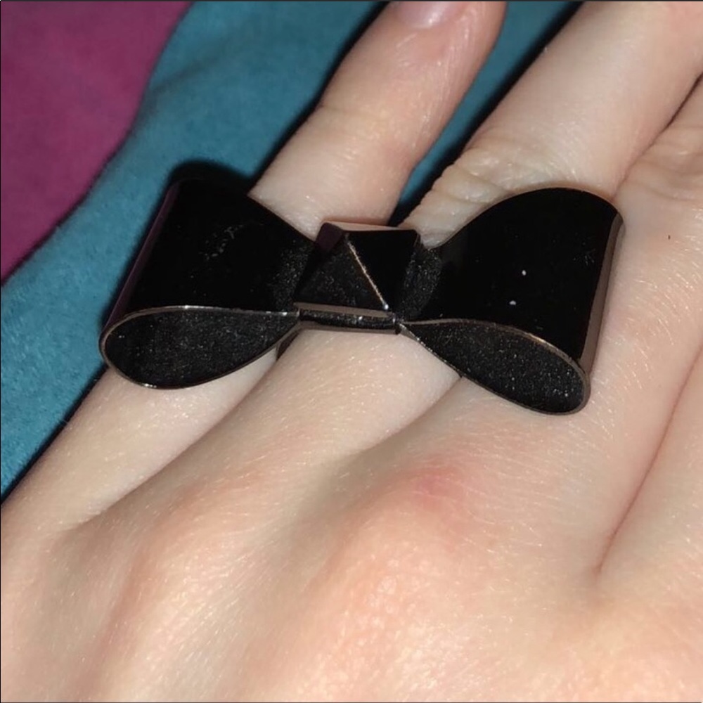Bow ring